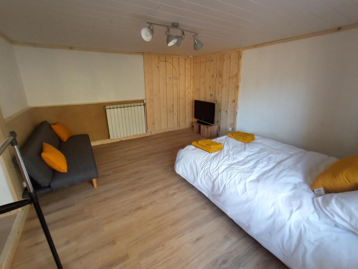 Studio Meuble Proche Des Thermes Cransac Extérieur photo